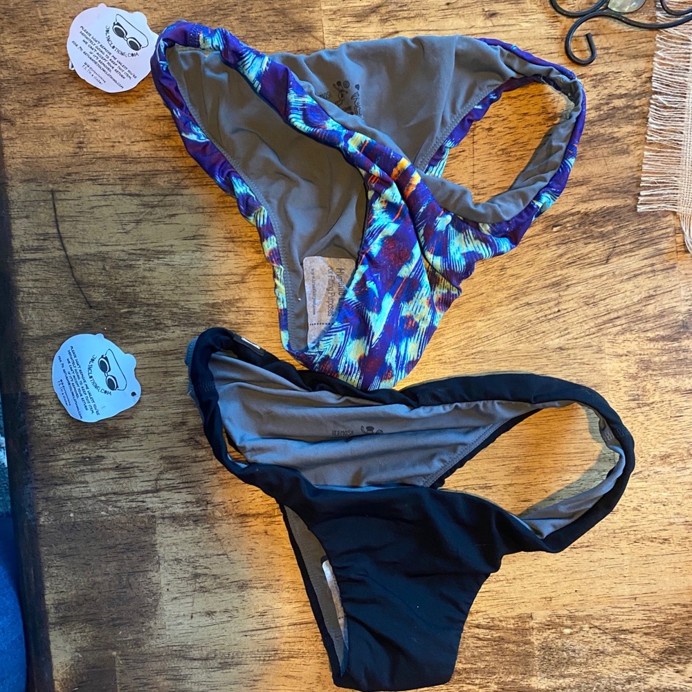 Bikini bottoms